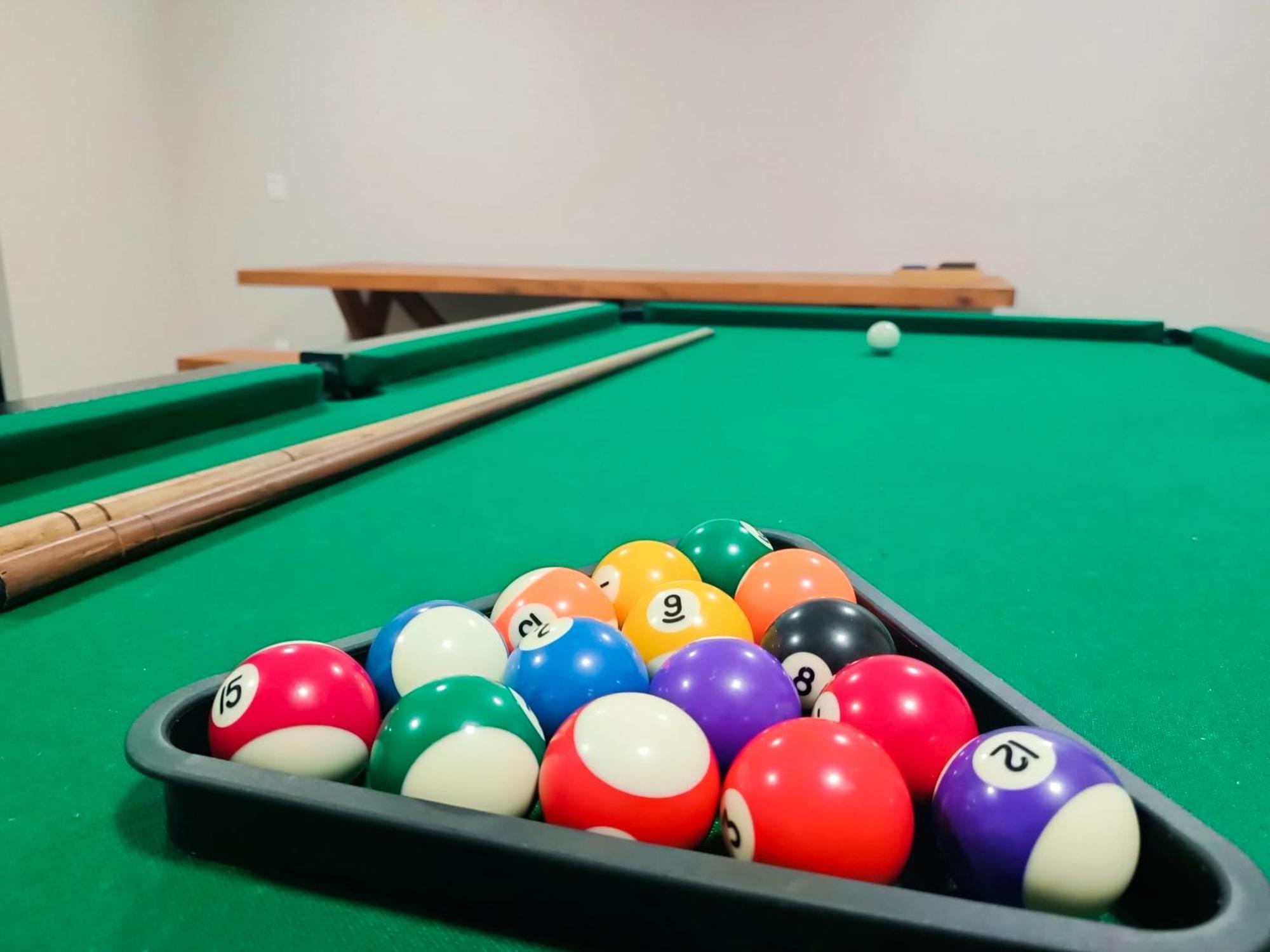 Sobrado Com 3 Suites, Piscina, Sala De Jogos, Garagem Para 4 Carros - Florianopolis — Fotos 1